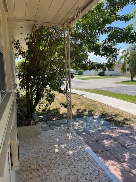 See details / 2002 sq. ft. $ 2026-05-11 0 Photo