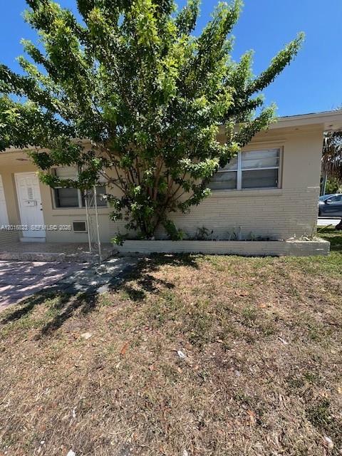 See details / 2002 sq. ft. $ 2026-05-11 0 Photo