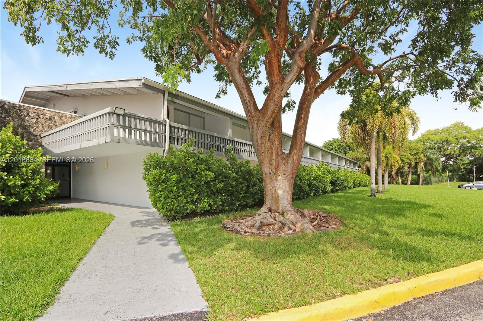 See details / sq. ft. $ 2026-05-11 0 Photo