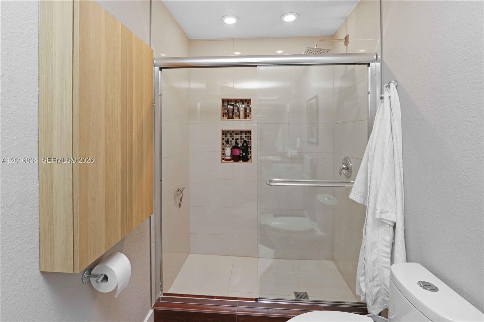 See details / sq. ft. $ 2026-05-11 0 Photo