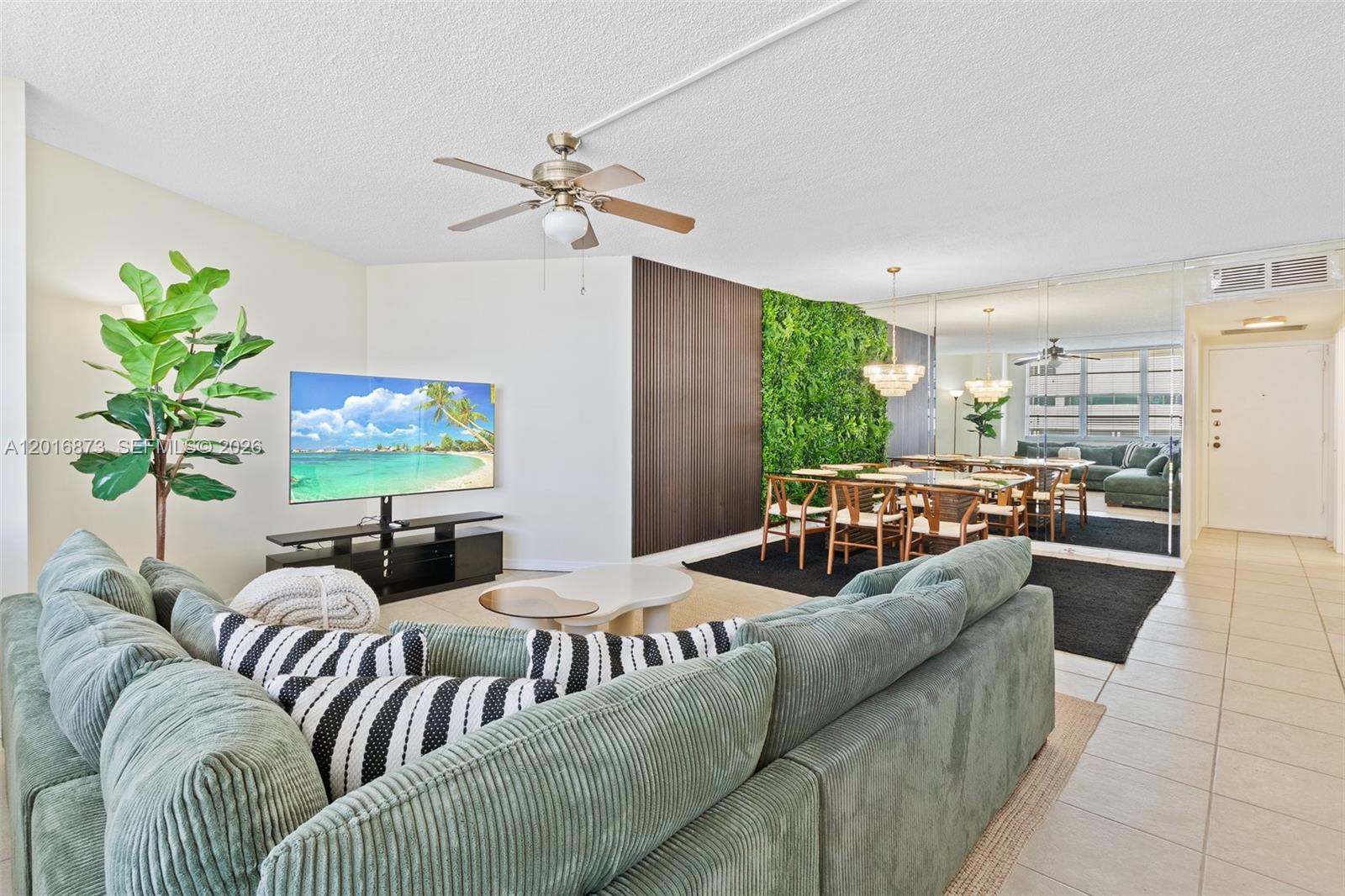 Photo of 3725 Ocean Dr  #921, Hollywood, Florida, 33019 - 