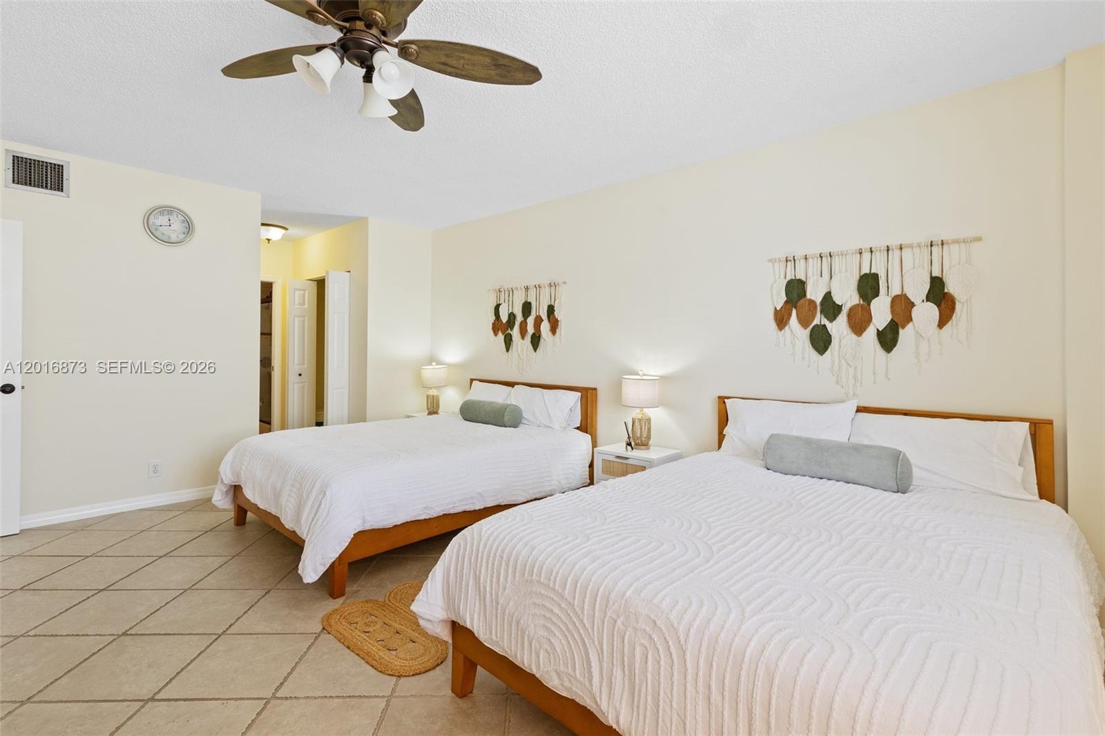 Photo of 3725 Ocean Dr  #921, Hollywood, Florida, 33019 - 