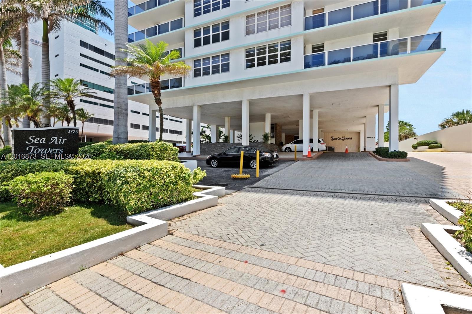 Photo of 3725 Ocean Dr  #921, Hollywood, Florida, 33019 - 