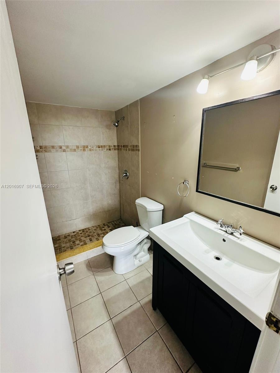 Photo of 600 Three Islands Blvd  #304, Hallandale Beach, Florida, 33009 - 