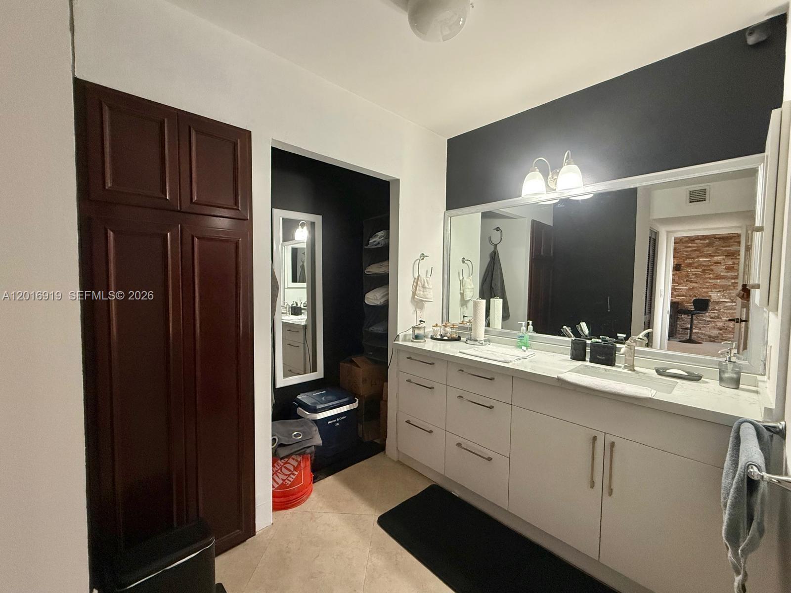Photo of 3701 Country Club Dr  #502, Aventura, Florida, 33180 - 