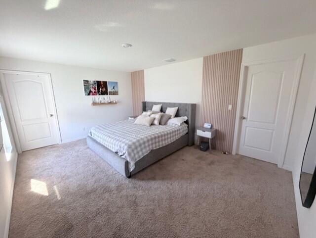Ver detalles 1522 3 / 2 1696 sq. ft. $ 2026-06-19 0 foto