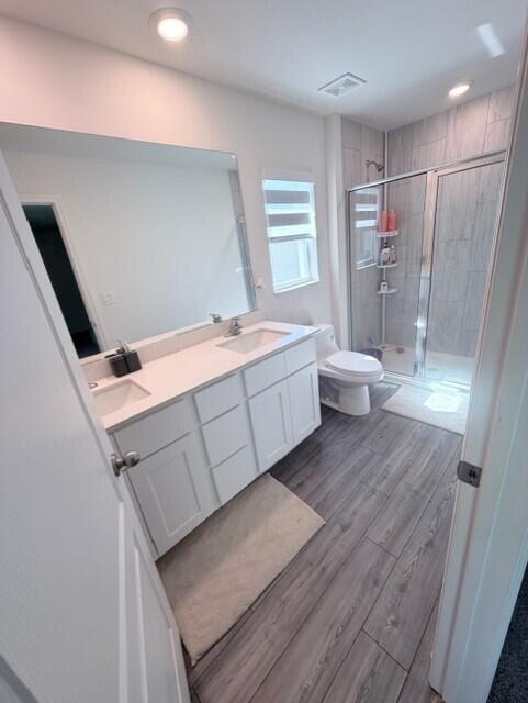 Ver detalles 1522 3 / 2 1696 sq. ft. $ 2026-06-19 0 foto