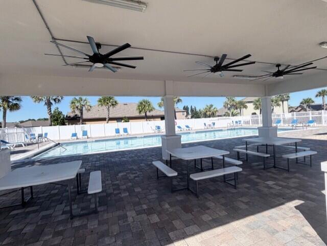 Ver detalles 1522 3 / 2 1696 sq. ft. $ 2026-06-19 0 foto