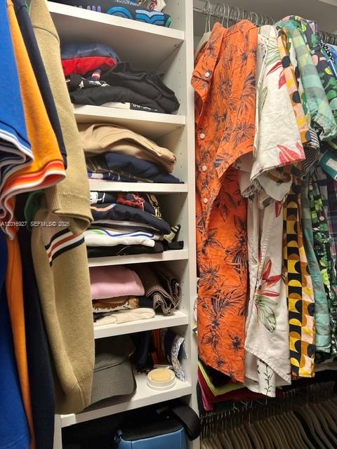 1A 1 / 1 776 sq. ft. $ 2026-05-11 0 foto