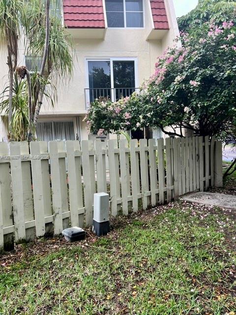 1A 1 / 1 776 sq. ft. $ 2026-05-11 0 foto