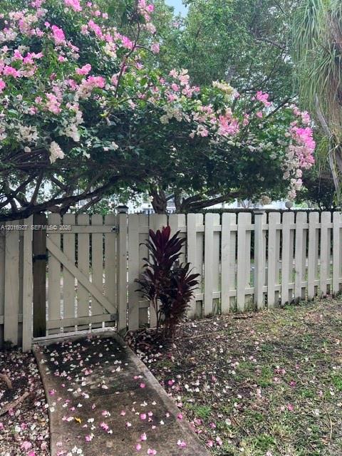 1A 1 / 1 776 sq. ft. $ 2026-05-11 0 foto