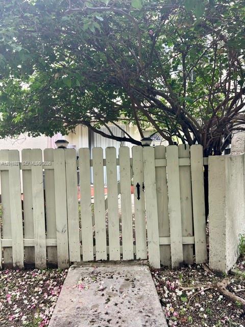 1A 1 / 1 776 sq. ft. $ 2026-05-11 0 foto