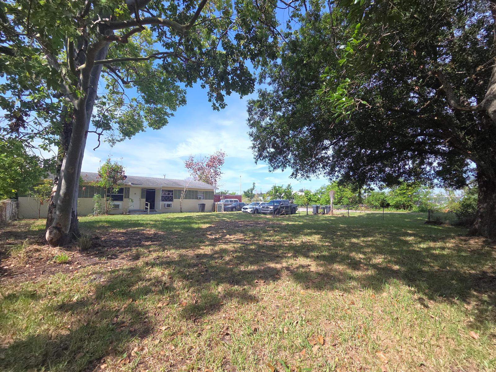   / 0 1500 sq. ft. $ 2026-06-05 0 foto