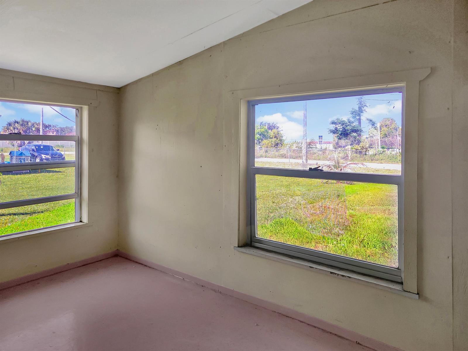  / 0 1500 sq. ft. $ 2026-06-05 0 foto