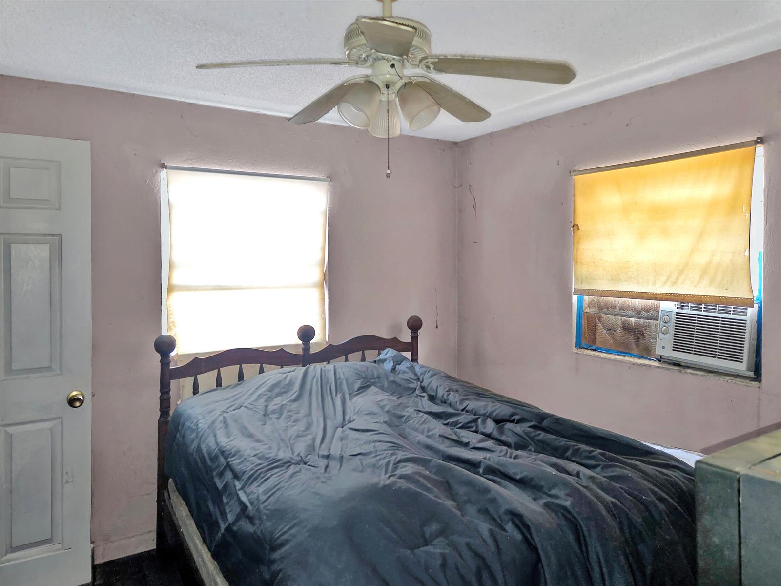   / 0 1500 sq. ft. $ 2026-06-05 0 foto