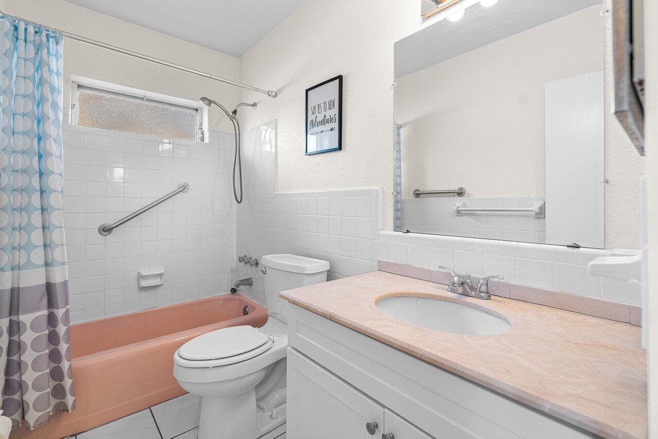 Подробнее 1-4 / 0 2515 кв.футов $ 2026-06-21 0 Фото