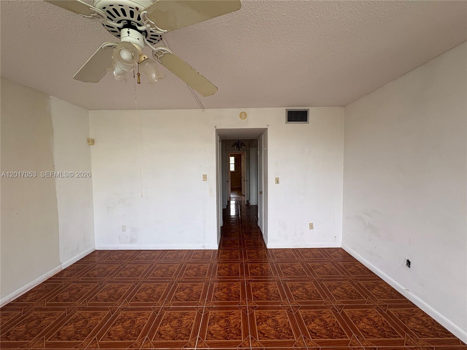 See details 203-1 2 / 2 1315 sq. ft. $ 2026-05-11 0 Photo
