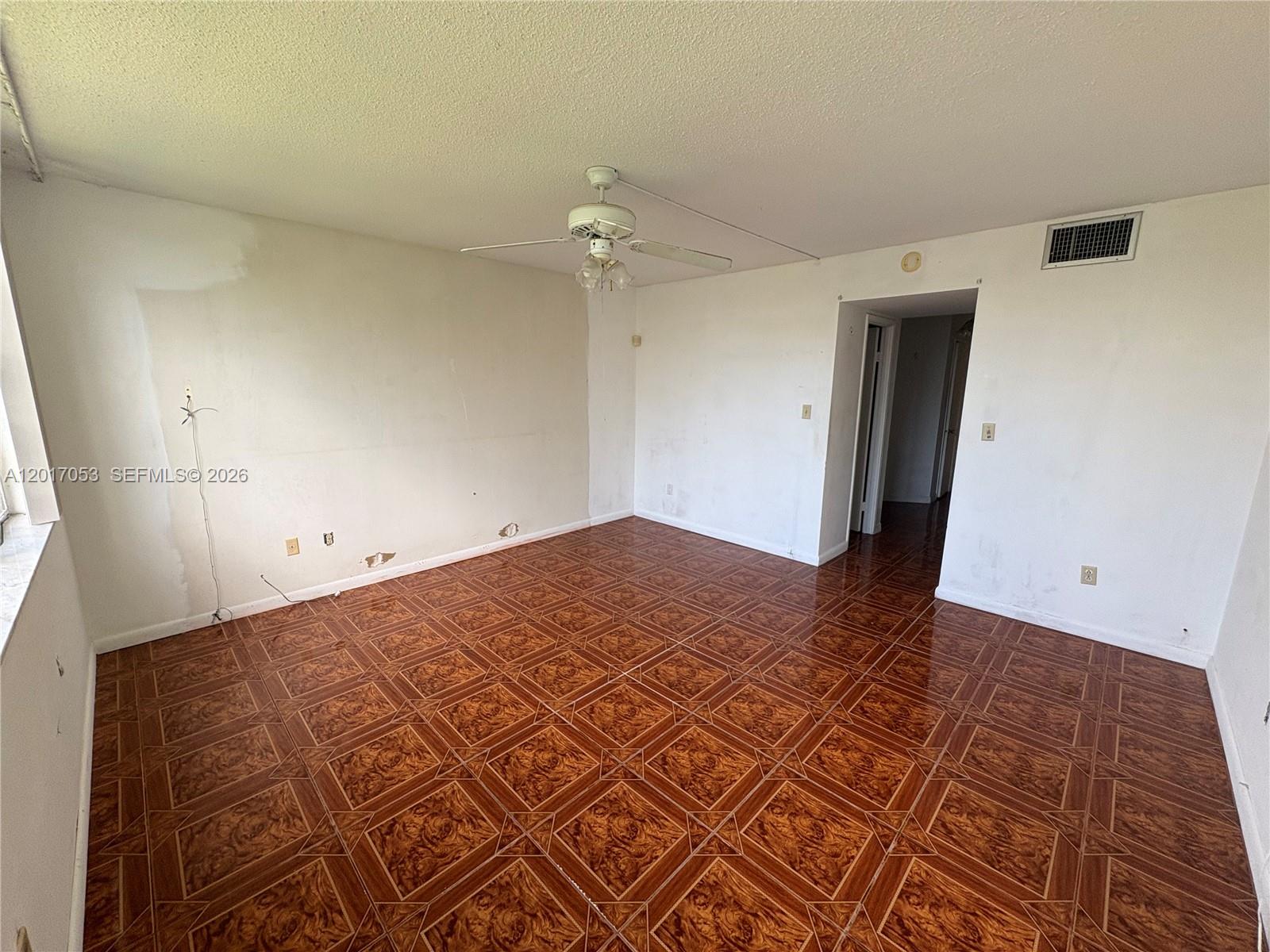 See details 203-1 2 / 2 1315 sq. ft. $ 2026-05-11 0 Photo
