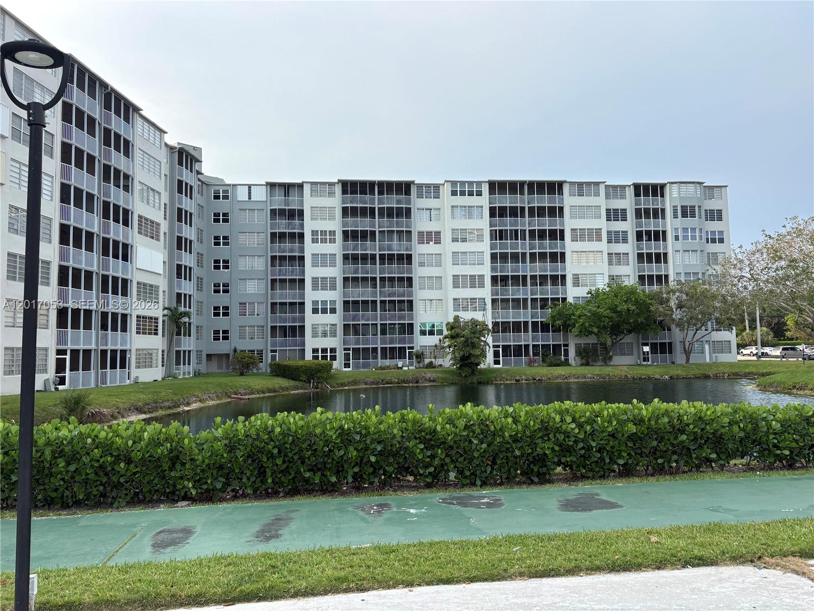 See details 203-1 2 / 2 1315 sq. ft. $ 2026-05-11 0 Photo