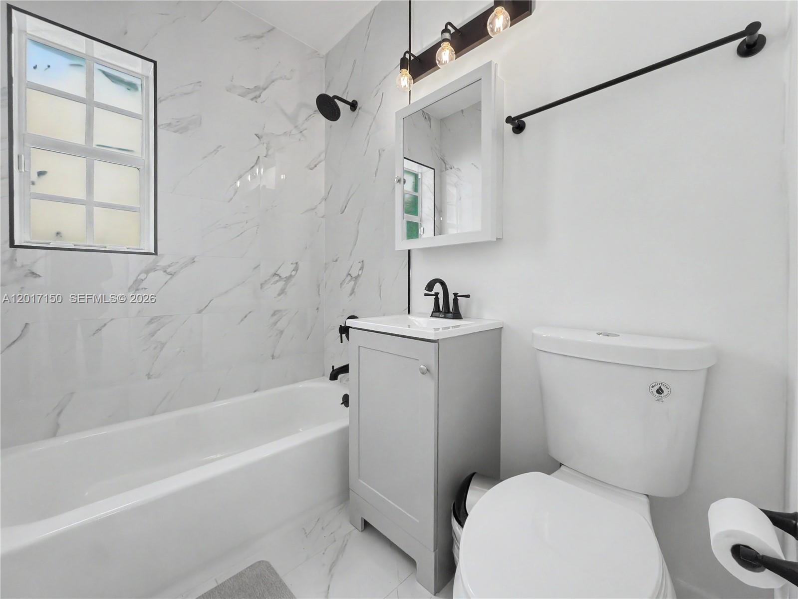 Ver detalles 580 3 / 1 960 sq. ft. $ 2026-05-14 0 foto