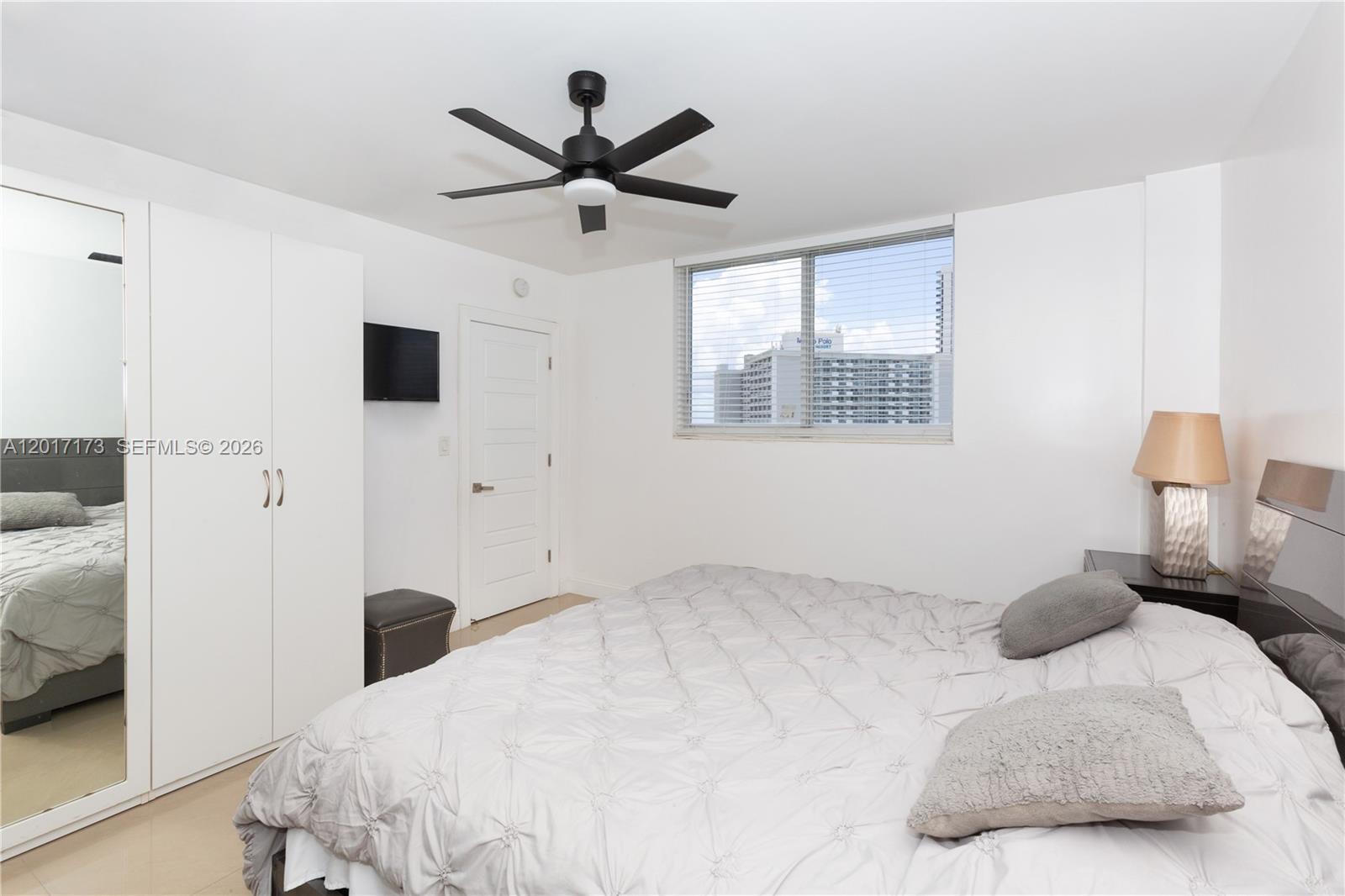 Photo of 19370 Collins Ave #621, Sunny Isles Beach, Florida, 33160 -