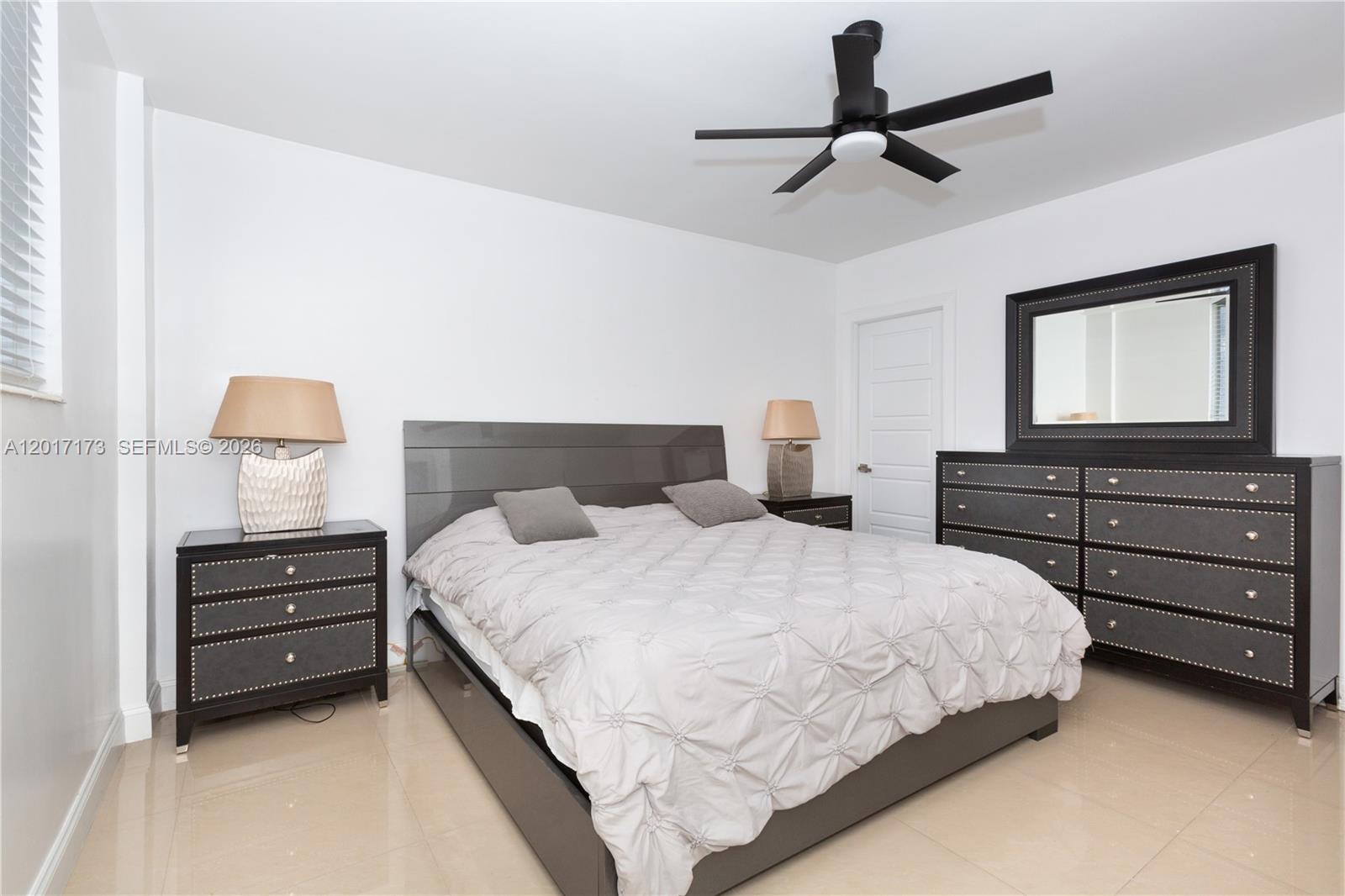 Photo of 19370 Collins Ave #621, Sunny Isles Beach, Florida, 33160 -