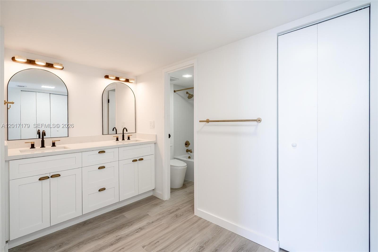 Photo of 3675 Country Club Dr #1906, Aventura, Florida, 33180 -