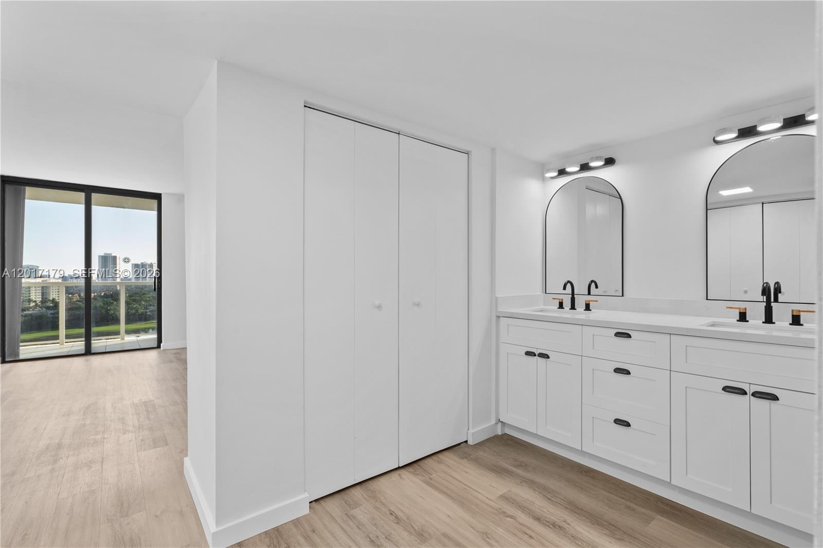 Photo of 3675 Country Club Dr #1906, Aventura, Florida, 33180 -