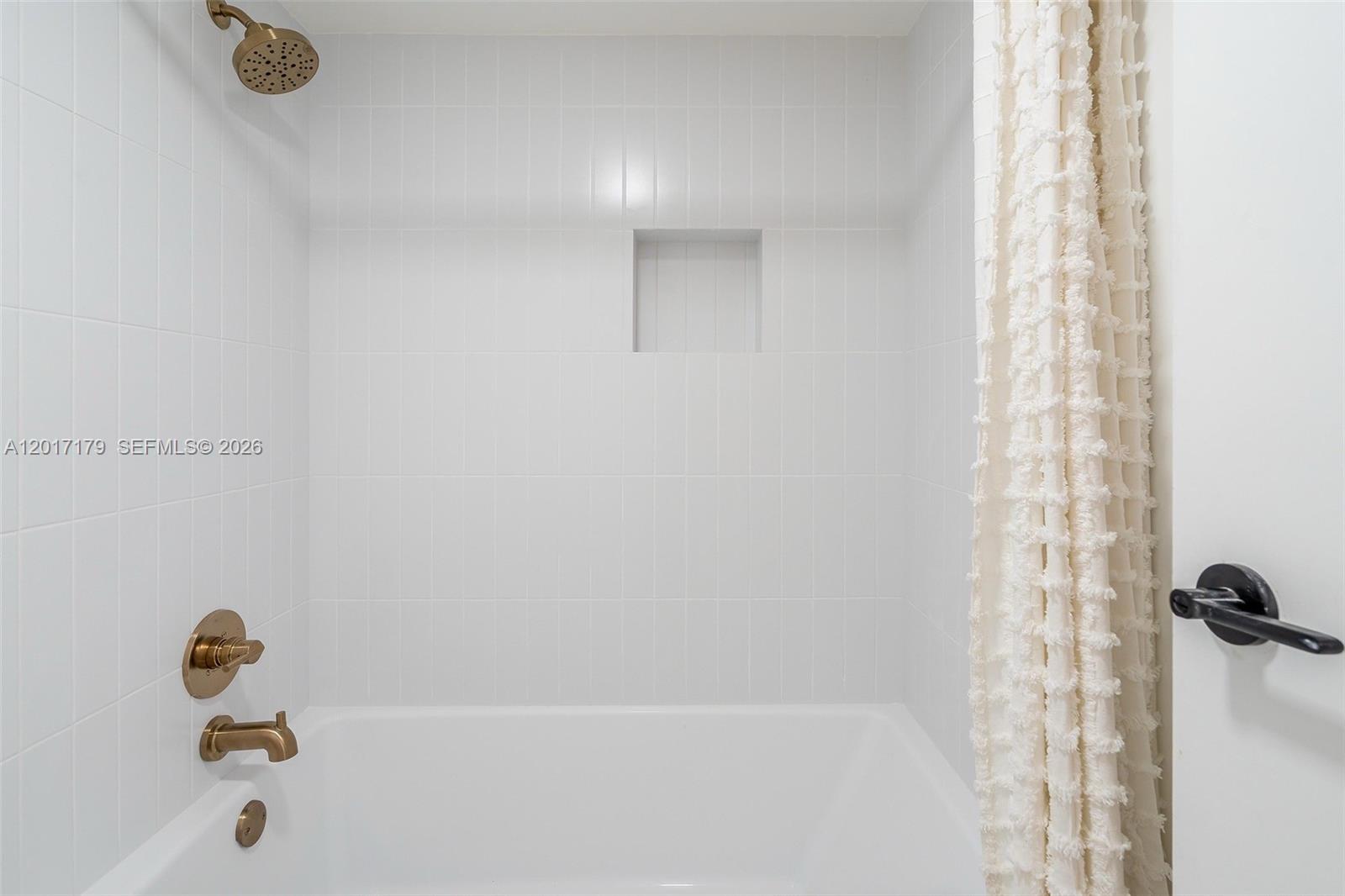 Photo of 3675 Country Club Dr #1906, Aventura, Florida, 33180 -