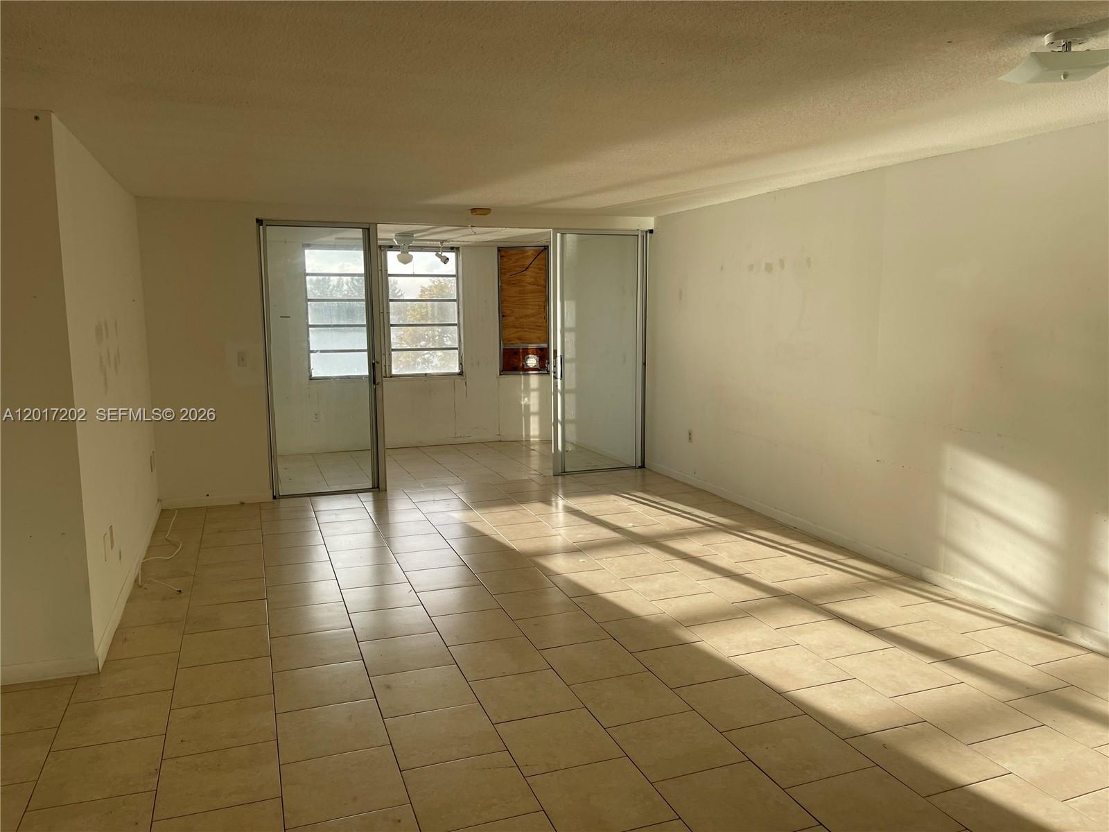 313-1 2 / 2 1315 sq. ft. $ 2026-05-12 0 Photo