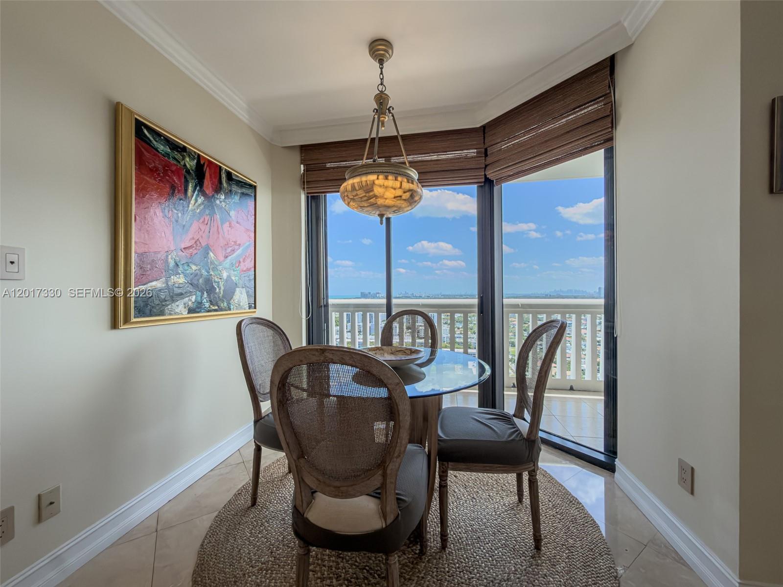 2503 2 / 2 1560 sq. ft. $ 2026-05-12 0 foto