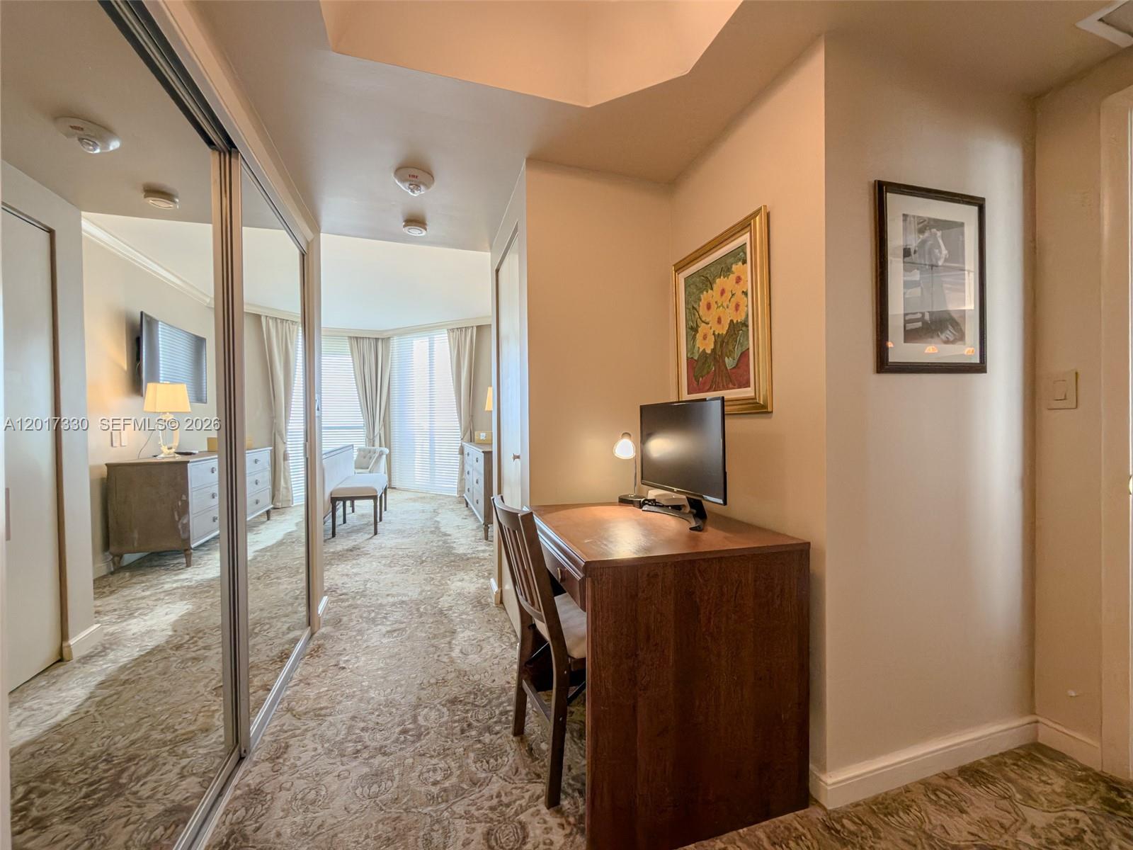 2503 2 / 2 1560 sq. ft. $ 2026-05-12 0 foto