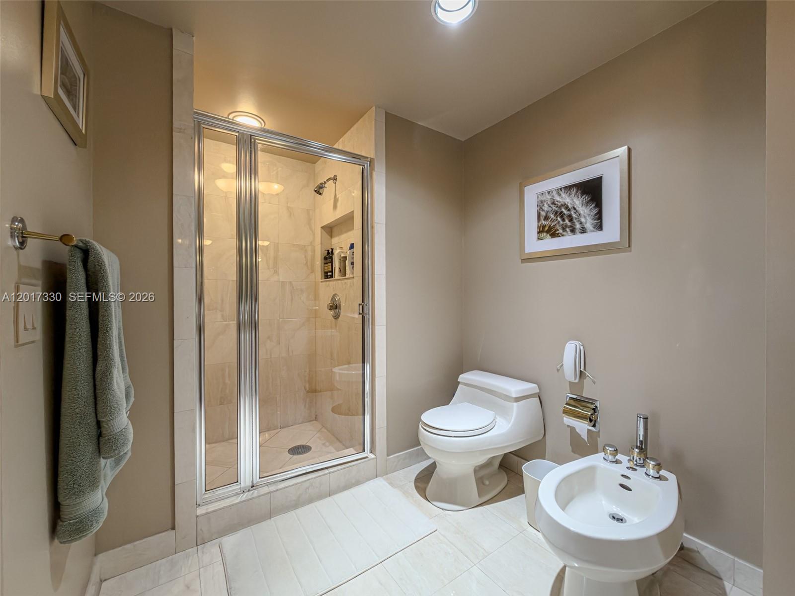 2503 2 / 2 1560 sq. ft. $ 2026-05-12 0 foto