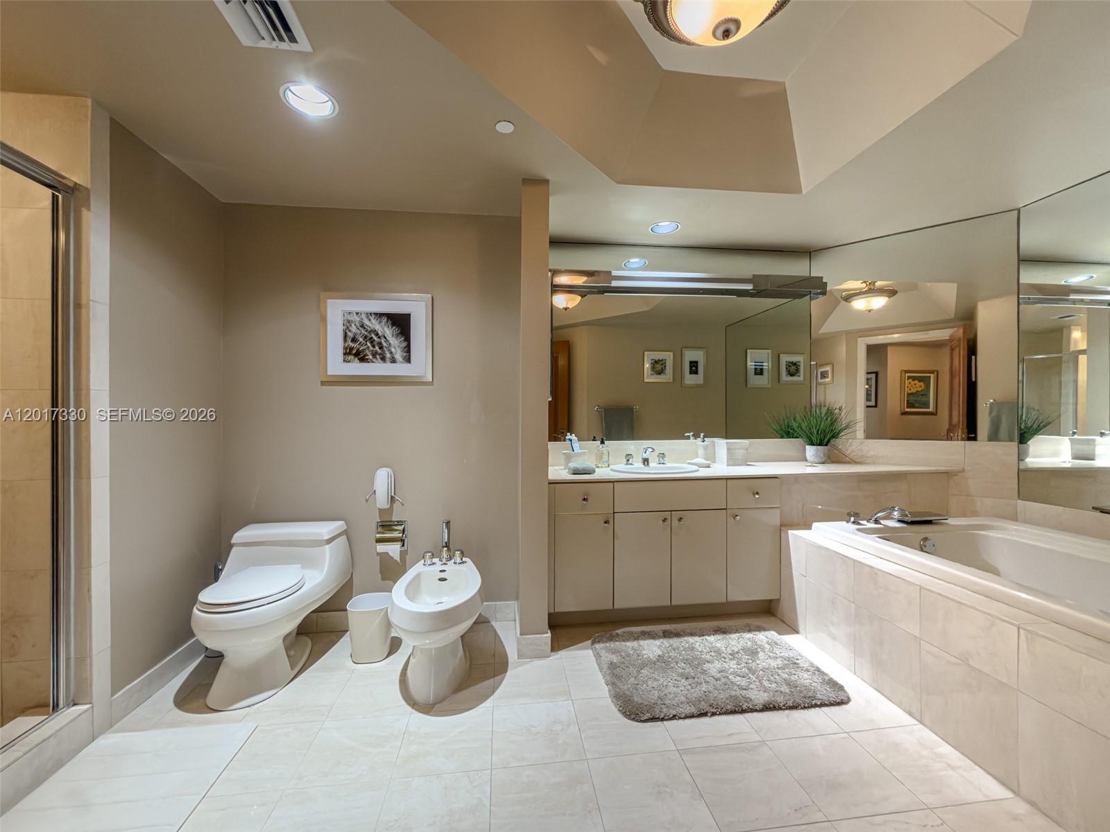 2503 2 / 2 1560 sq. ft. $ 2026-05-12 0 foto
