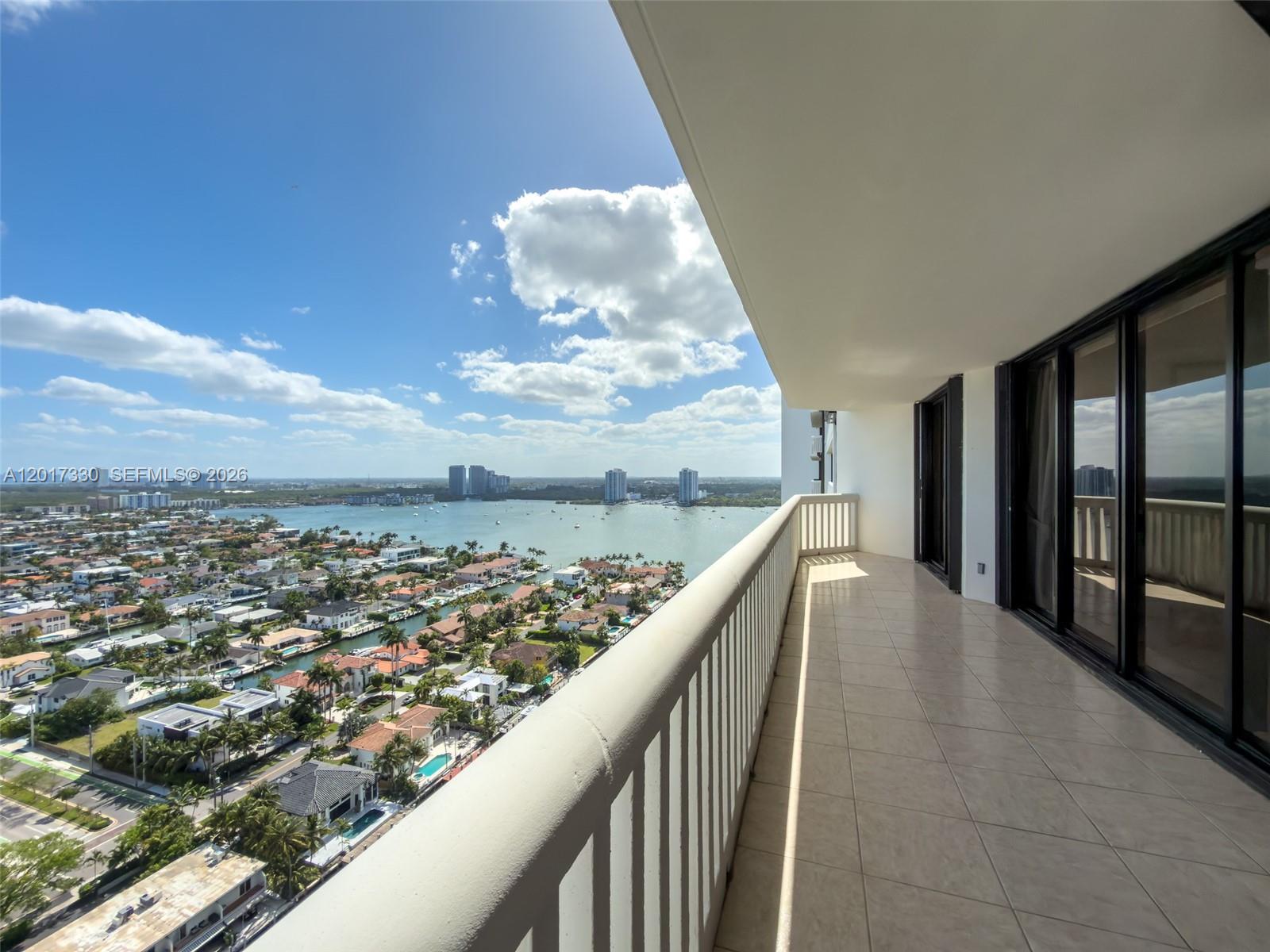 2503 2 / 2 1560 sq. ft. $ 2026-05-12 0 foto