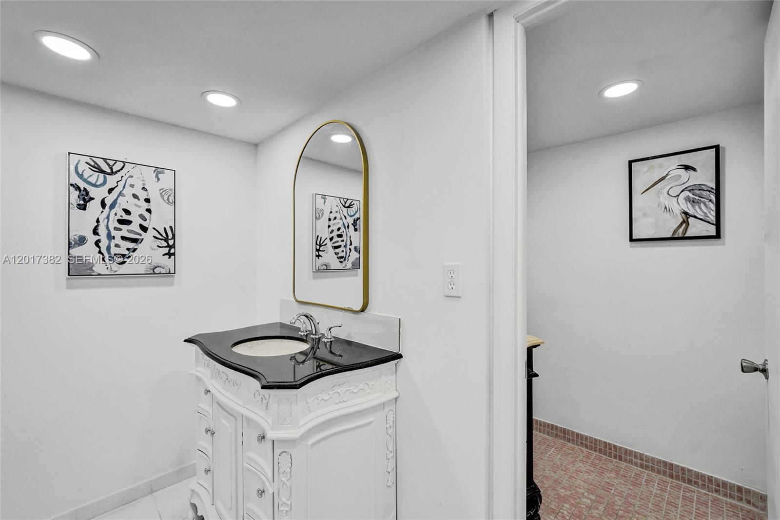 Photo of 1600 Ocean Dr  #16B, Hollywood, Florida, 33019 - 