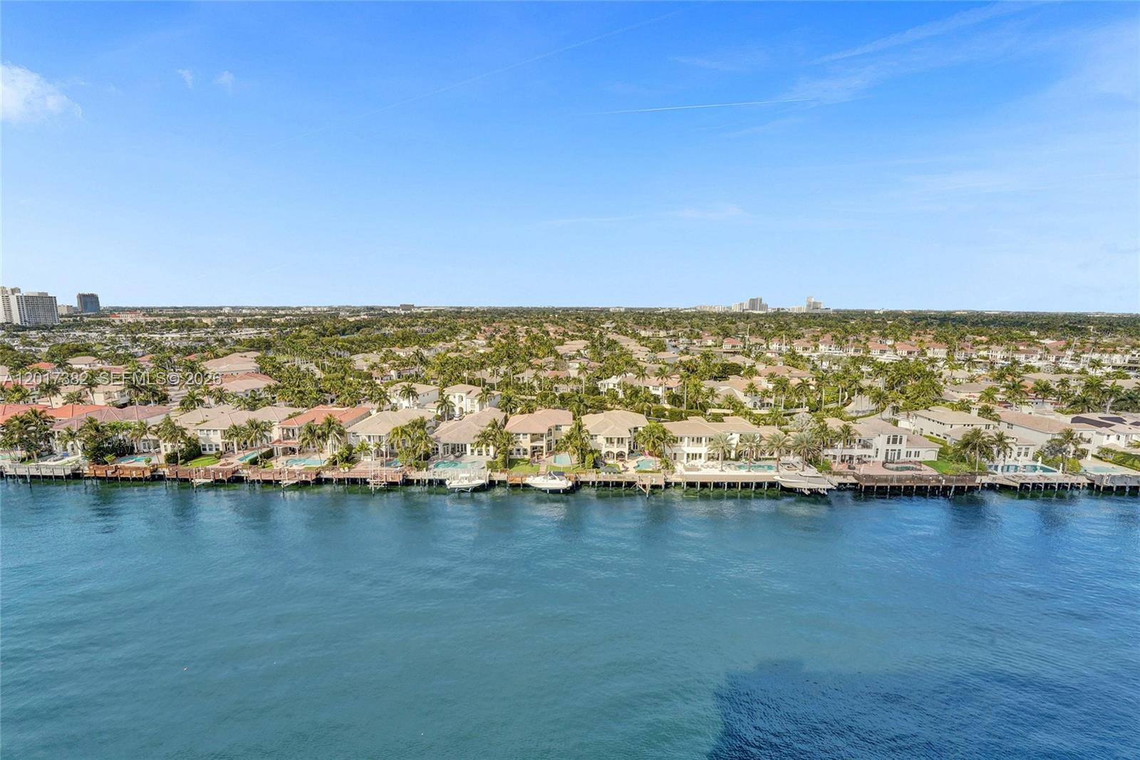 Photo of 1600 Ocean Dr  #16B, Hollywood, Florida, 33019 - 