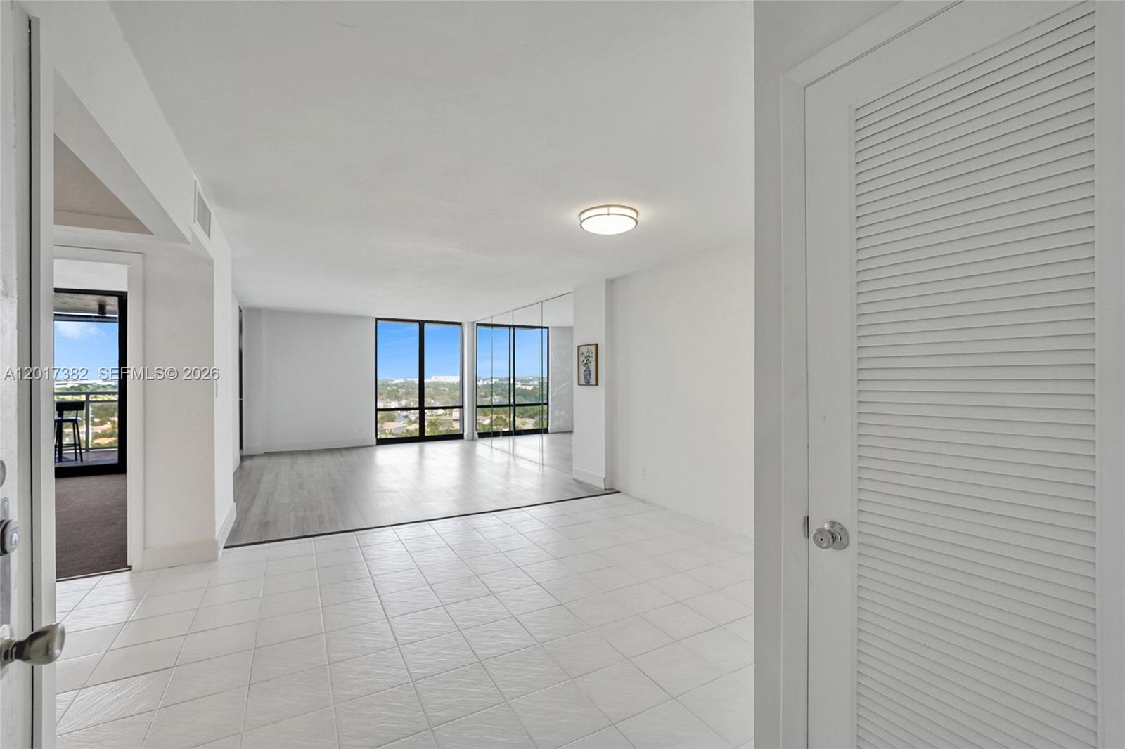 Photo of 1600 Ocean Dr  #16B, Hollywood, Florida, 33019 - 