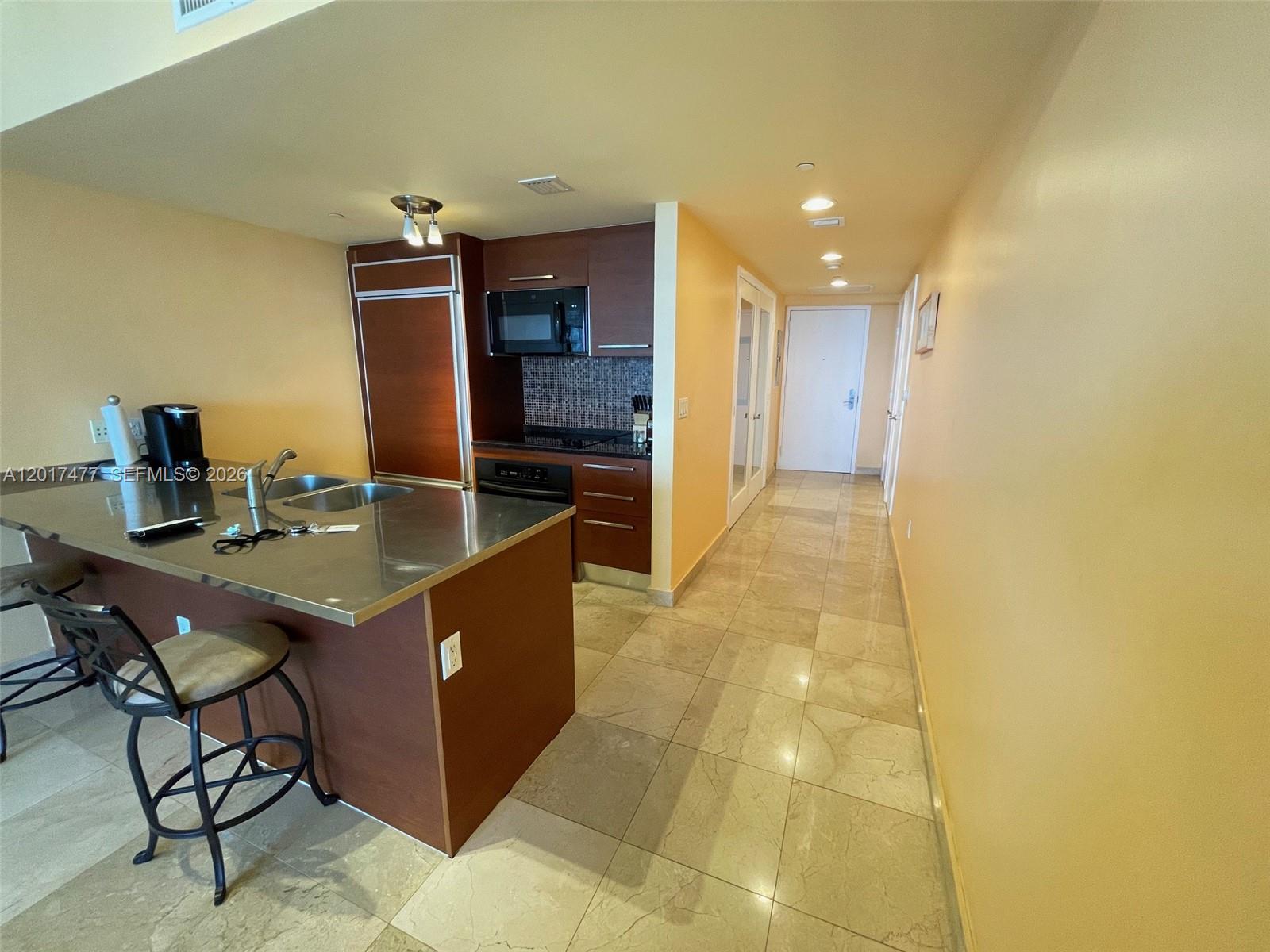 See details 2909 2 / 1 1086 sq. ft. $ 2026-05-12 0 Photo