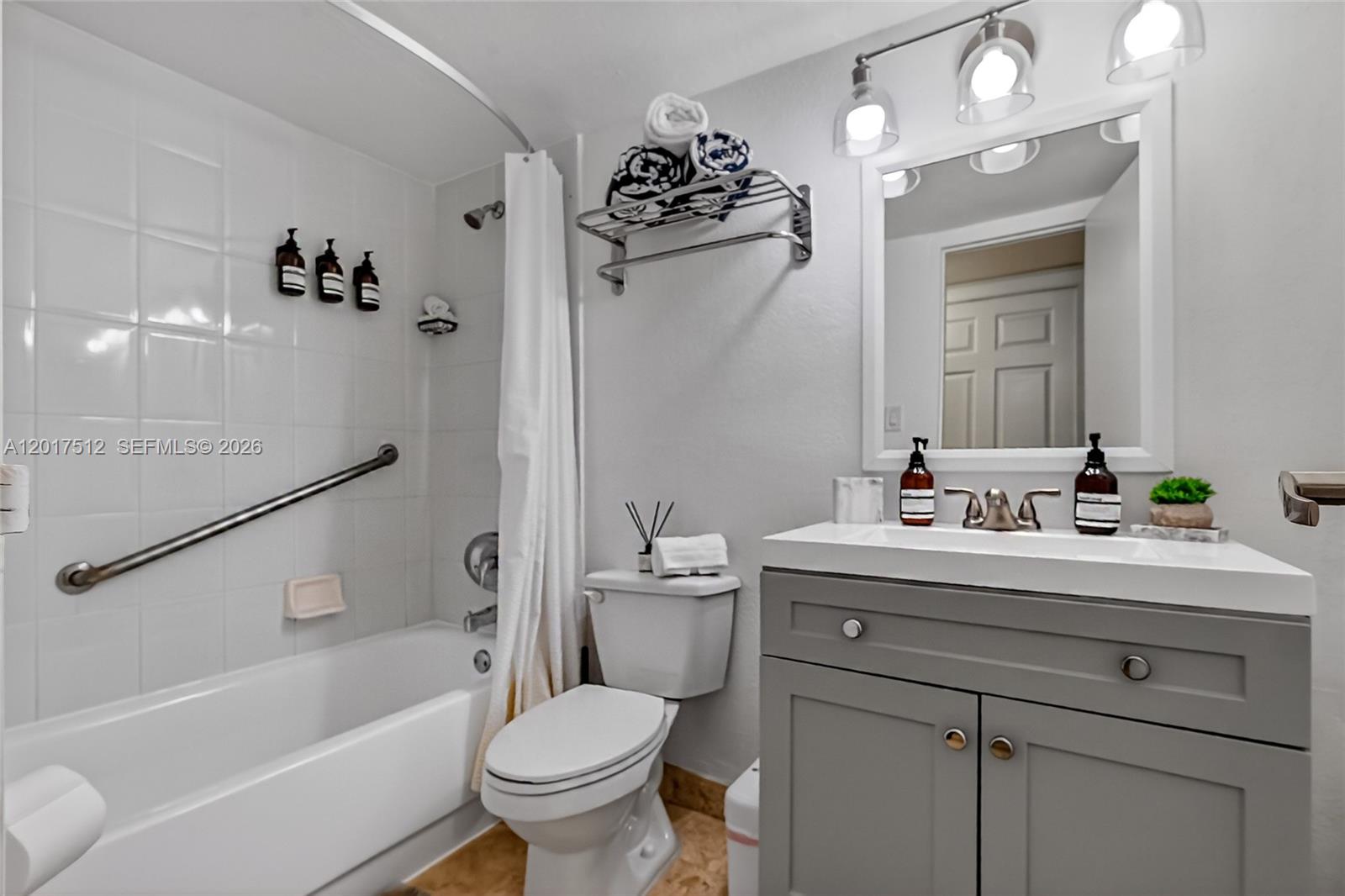 Photo of 19201 Collins Ave #949, Sunny Isles Beach, Florida, 33160 -