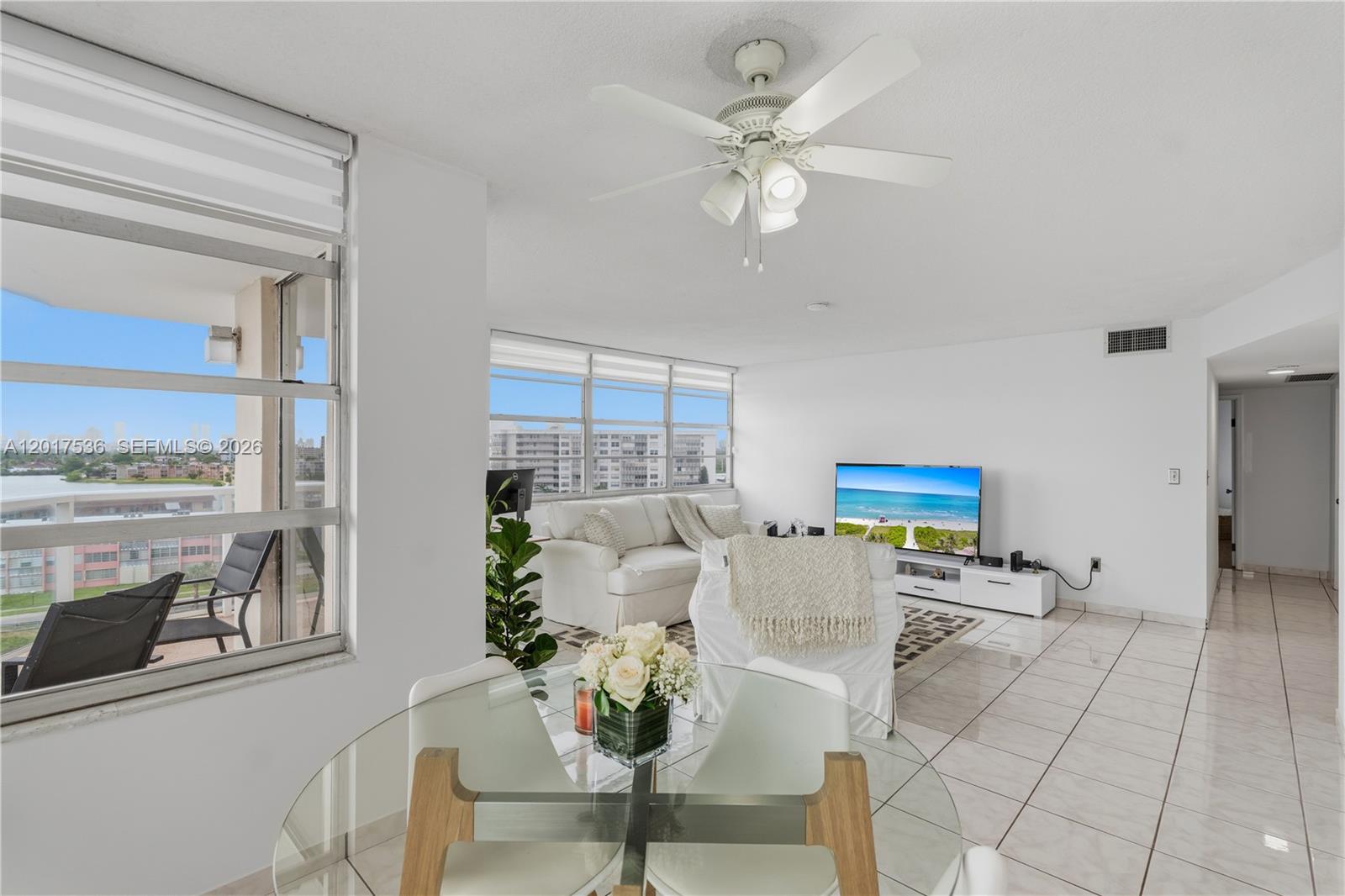 Ver detalles 806E 2 / 2 1140 sq. ft. $ 2026-05-19 0 foto