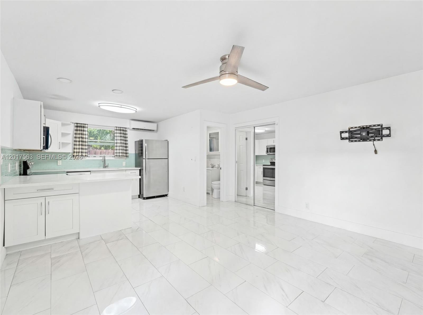 See details / 2317 sq. ft. $ 2026-05-12 0 Photo