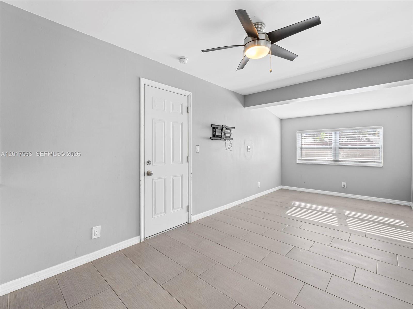 See details / 2317 sq. ft. $ 2026-05-12 0 Photo