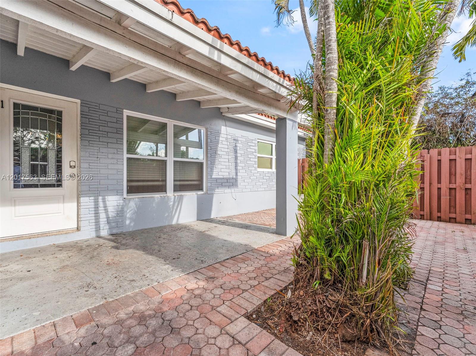 See details / 2317 sq. ft. $ 2026-05-12 0 Photo