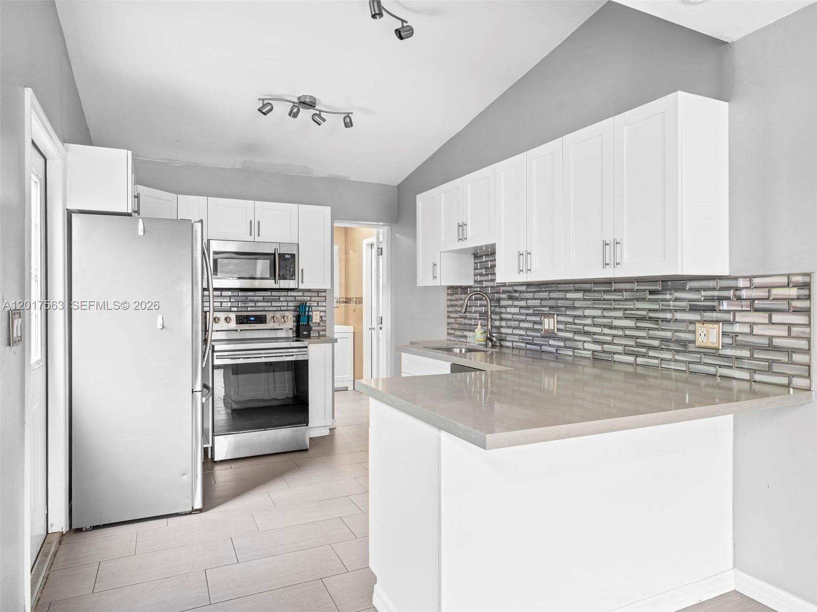 See details / 2317 sq. ft. $ 2026-05-12 0 Photo