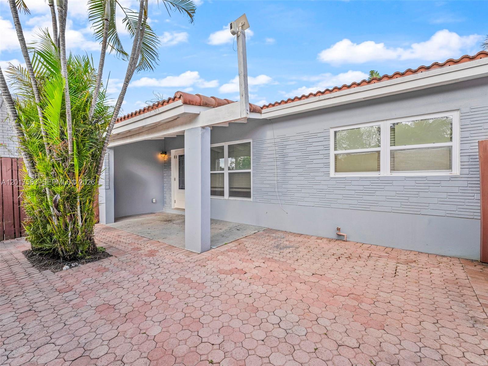 See details / 2317 sq. ft. $ 2026-05-12 0 Photo