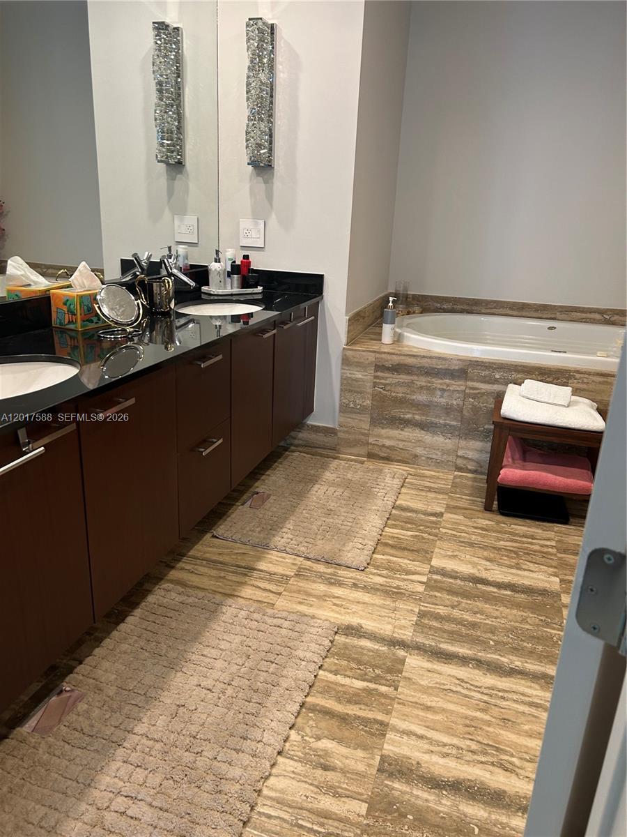See details 2102 2 / 3 1814 sq. ft. $ 2026-05-12 0 Photo