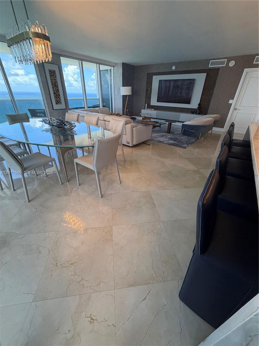 3701 3 / 4 2078 sq. ft. $ 2026-05-12 0 Photo