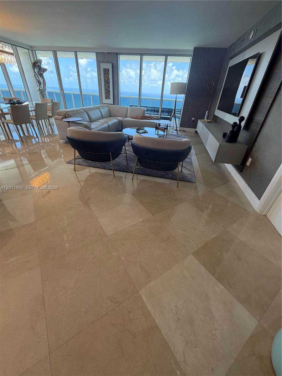 3701 3 / 4 2078 sq. ft. $ 2026-05-12 0 Photo