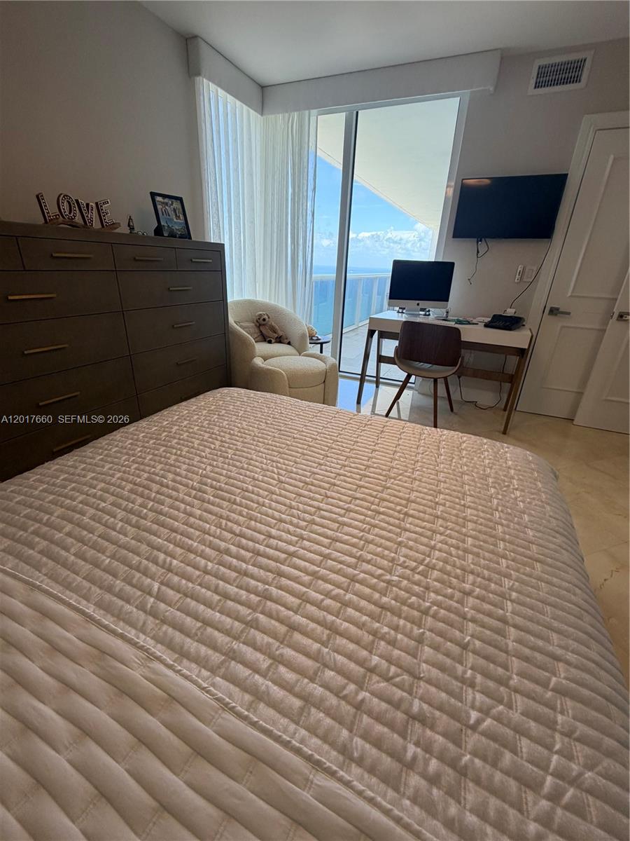 3701 3 / 4 2078 sq. ft. $ 2026-05-12 0 Photo